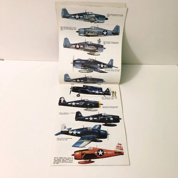 Squadron Signal Publication In Action F6F Hellcat Aircraft Book - Picture 14 of 15